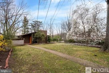 Main picture of 3315 Pendleton Dr