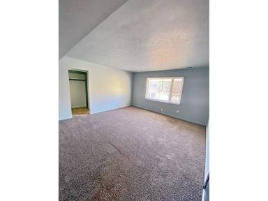 Main picture of 4618 Redman Ave