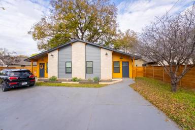 Main picture of 5702 Tracy Lynn Ln