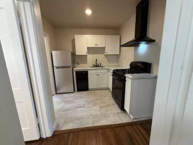 Main picture of 1606 E 14th St