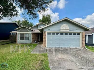 Main picture of 7904 Wayside Trl