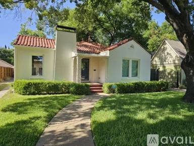 Main picture of 2917 Benbrook Blvd