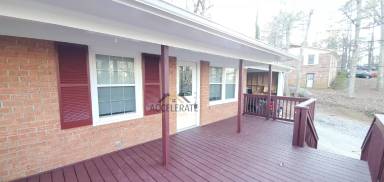 Main picture of 32 Fairford Cir