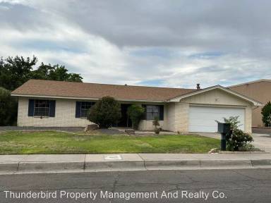 Main picture of 7425 Arroyo del Oso Ave NE
