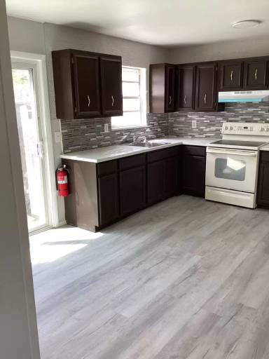 Main picture of 724 Cedar St
