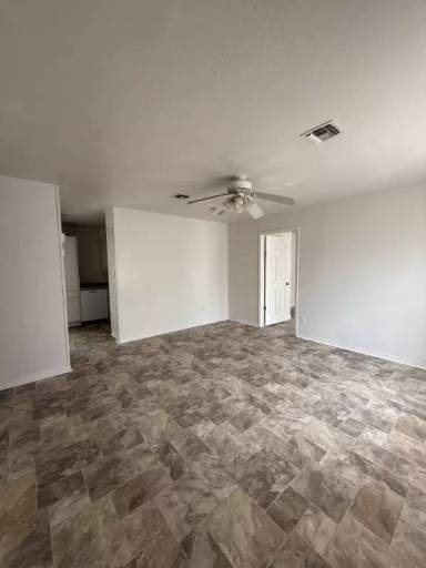 Main picture of 404 E 9th St