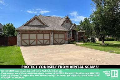 Main picture of 1201 SW Westbury Pl