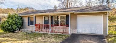 Main picture of 5601 Ludbury Ln