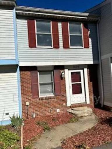 Main picture of 325 Timber Trl