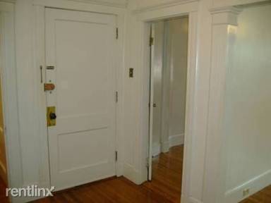 Main picture of 128 Glenville Ave