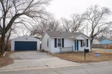 Main picture of 2635 W Crawford Ave