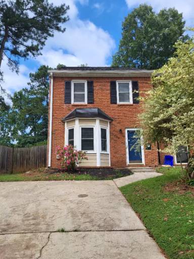 Main picture of 1339 Poplar Pointe SE