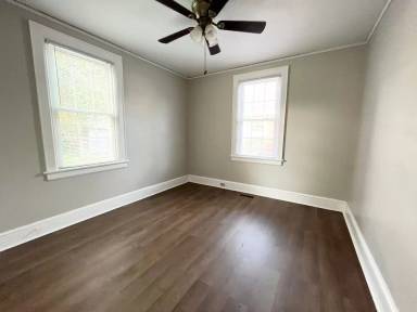 Main picture of 905 Maple St