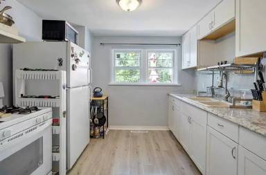 Main picture of 1016 Bennett Ave