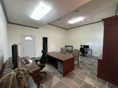 Main picture of 30302 Second St