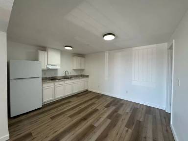 Main picture of 345 E Oregon Ave Apartments