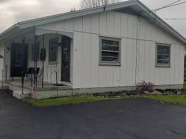 Main picture of 5 Franklin Ave