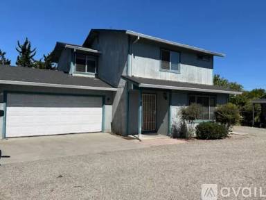 Main picture of 884 Suiter St