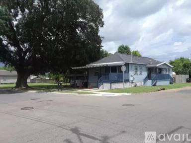 Main picture of 1301 Tricou St