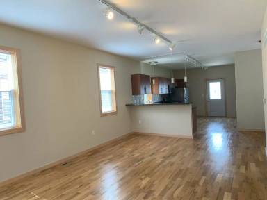 Main picture of 2507 S Logan Ave