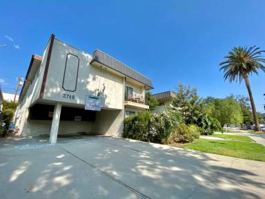 Main picture of 3746 S Canfield Ave