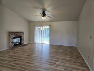Main picture of 348 Leffler Pl