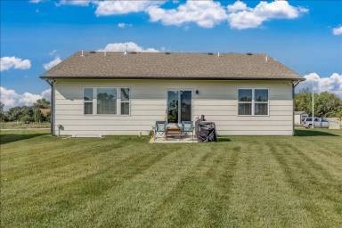 Main picture of 3110 E Shoffner St