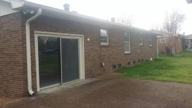 Main picture of 413 Oakdale Dr