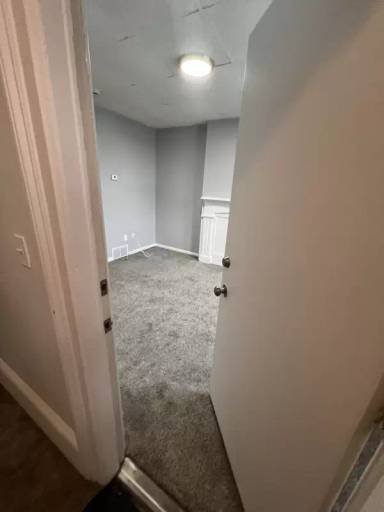 Main picture of 8 Van Buren St