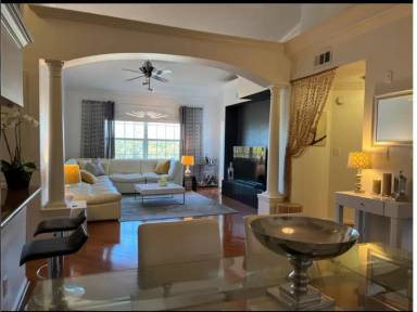 Main picture of Renaissance At River Oaks
