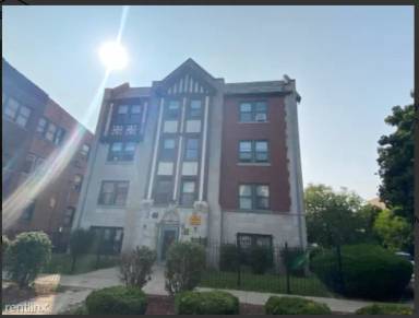 Main picture of 114 N Parkside Ave