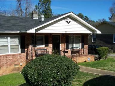 Main picture of 313 Roosevelt St