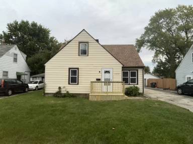 Main picture of 1423 Pine Grove Ave
