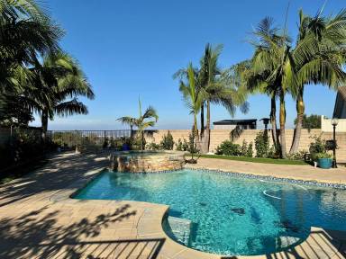 Main picture of 3027 Oakwood Ln