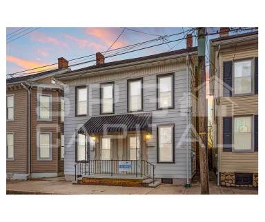Main picture of 21 Pleasant St