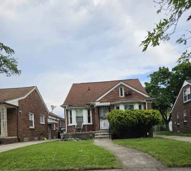 Main picture of 18026 Strathmoor St