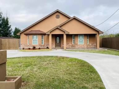 Main picture of 183 Kleberg Ave