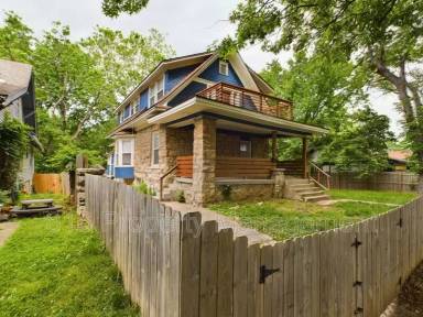 Main picture of 5218 Highland Ave
