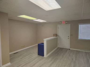 Main picture of 936 W Greenfield Ave