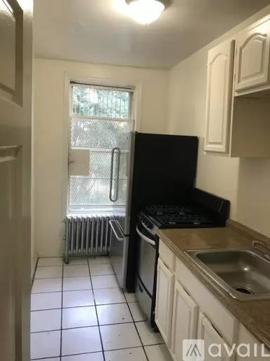 Main picture of 637 Greene Ave