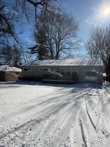 Main picture of 7003 E 113th St