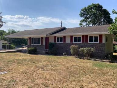 Main picture of 714 Spring St