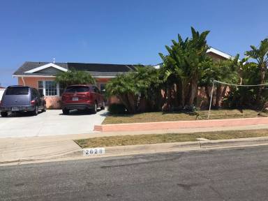 Main picture of 2628 Gobat Ave
