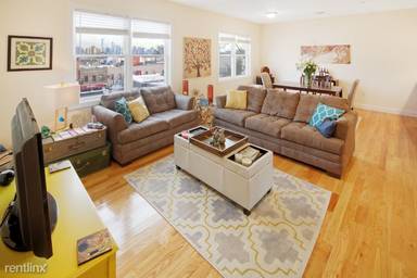 Main picture of 7008 Madison St