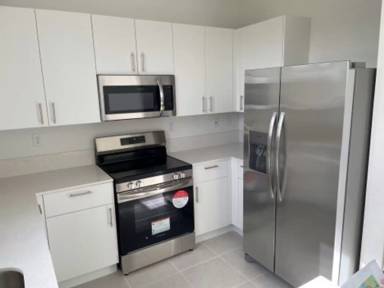 Main picture of 2570 SE 29th St
