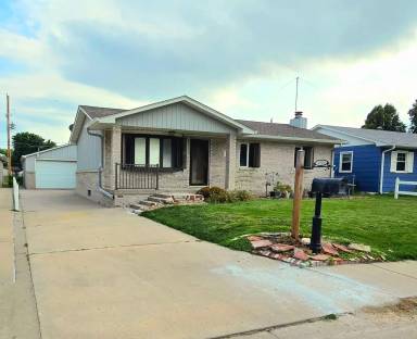 Main picture of 2925 Westside St