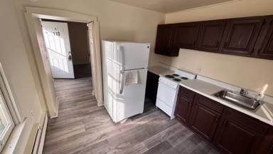 Main picture of 110 E Washington St