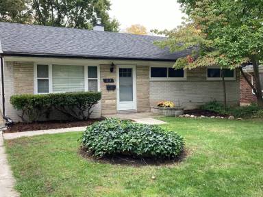 Main picture of 34 Essex St