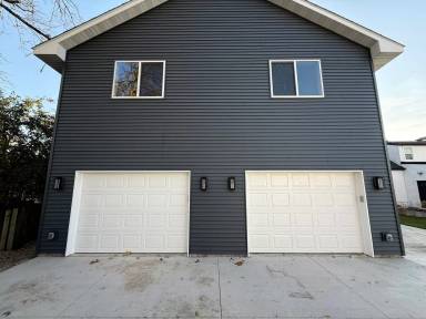 Main picture of 134 20th Ave N