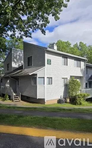 Main picture of 403 Cypress Rd